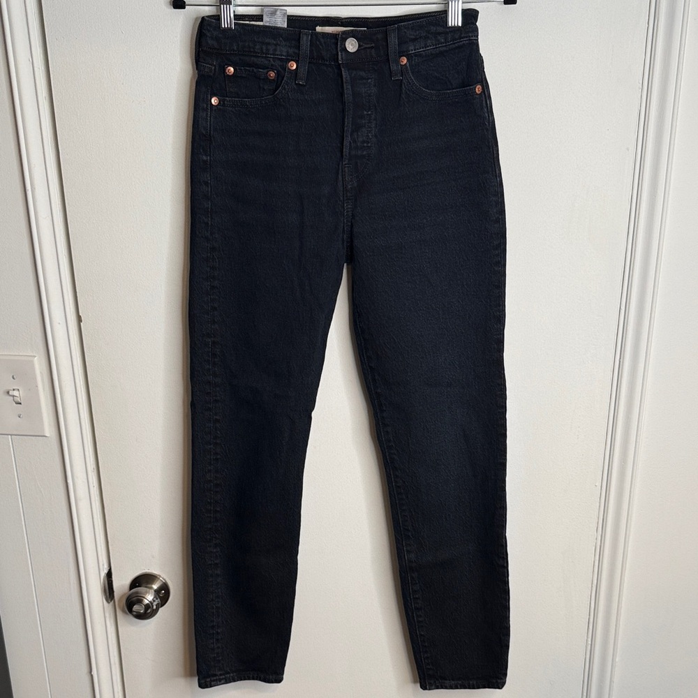 Levi's Women's Straight Leg Jeans — Black